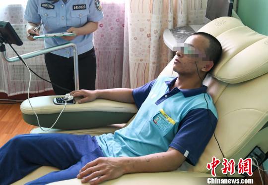 山西省戒毒管理局下屬共有13個(gè)戒毒場(chǎng)所和一個(gè)涉毒病殘所(山西省戒毒康復(fù)醫(yī)院)籌建處，其中省屬戒毒所9個(gè)，市屬戒毒所4個(gè)。　王建軍 攝