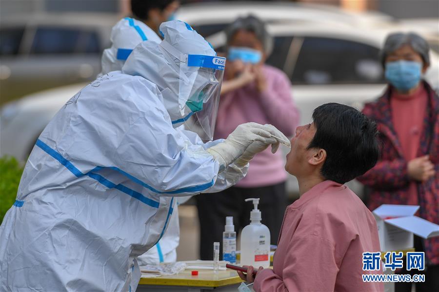 （新華全媒頭條·兩會精神看落實·圖文互動）（5）整體謀劃、系統(tǒng)升級、全面提升——落實全國兩會精神織牢織密公共衛(wèi)生防護網(wǎng)