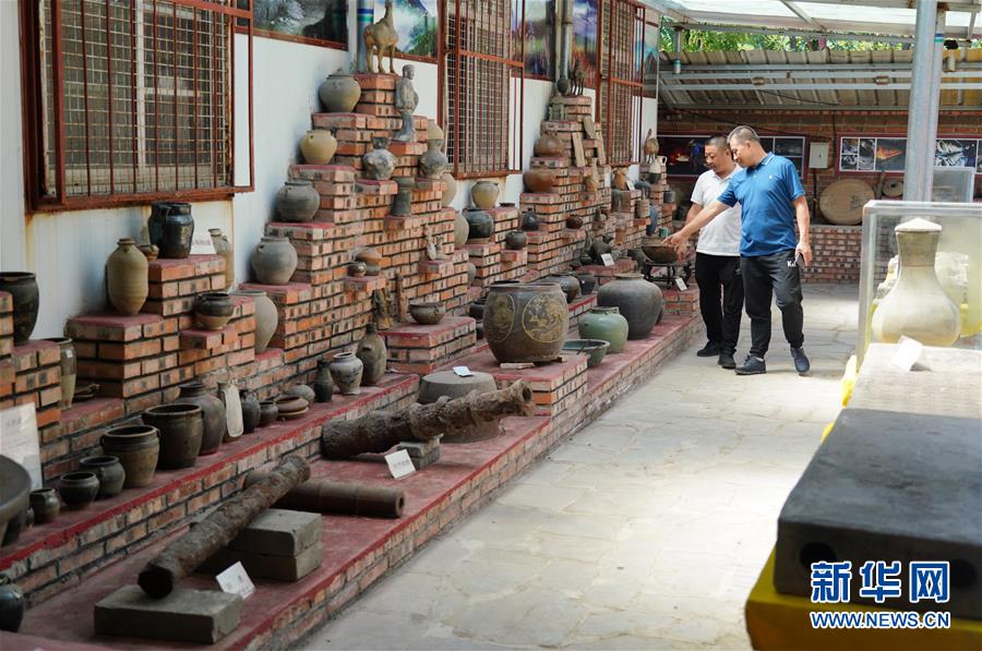 （新華全媒頭條·走向我們的小康生活·圖文互動(dòng)）（9）長(zhǎng)城腳下，小康村串成“珍珠鏈”