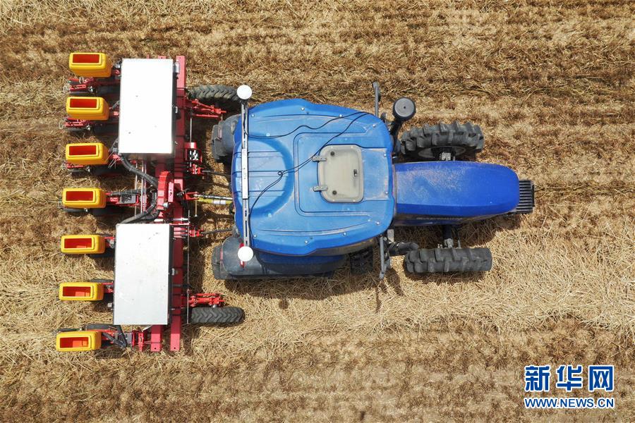 (新華全媒頭條·圖文互動)(6)偉大旗幟引領(lǐng)歷史巨變——習(xí)近平新時(shí)代中國特色社會主義思想指引“十三五”經(jīng)濟(jì)社會發(fā)展述評