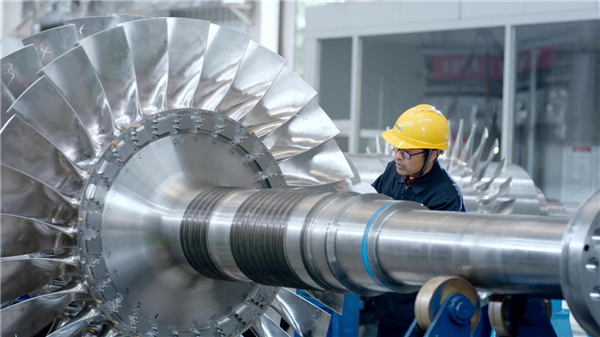 乘勢(shì)而上把握新時(shí)代追趕超越關(guān)鍵期——專(zhuān)訪(fǎng)全國(guó)人大代表、西安市市長(zhǎng)李明遠(yuǎn)_fororder_圖片7